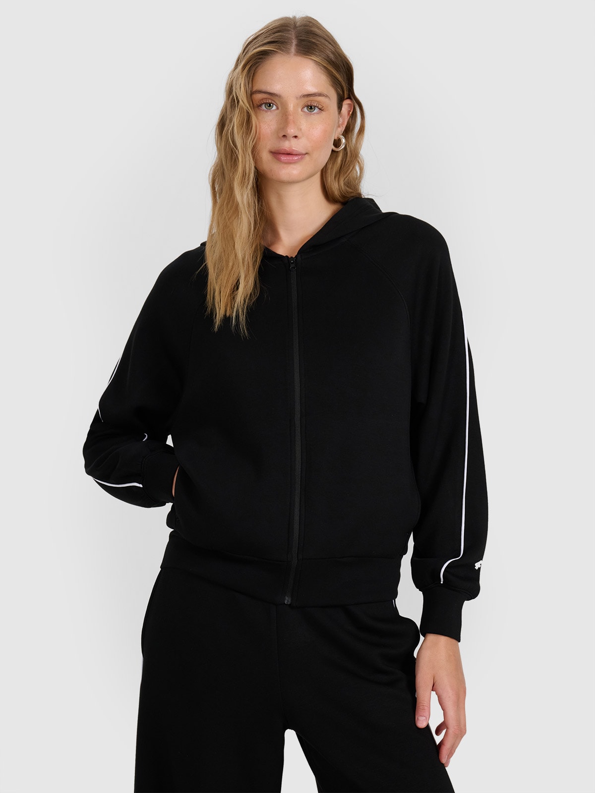 Moteriškas sportinis atsegamas džemperis su gobtuvu - juodas