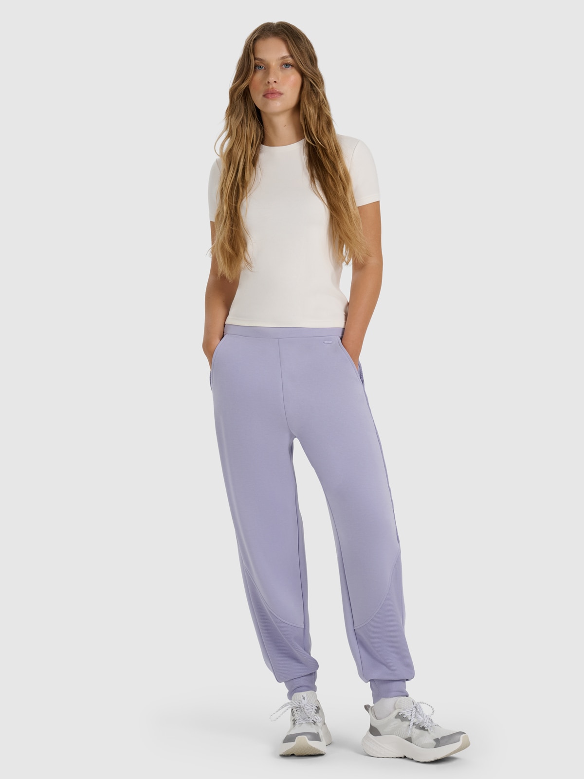 Moteriškos sportinės jogger kelnės su modalio priemaiša - violetinės