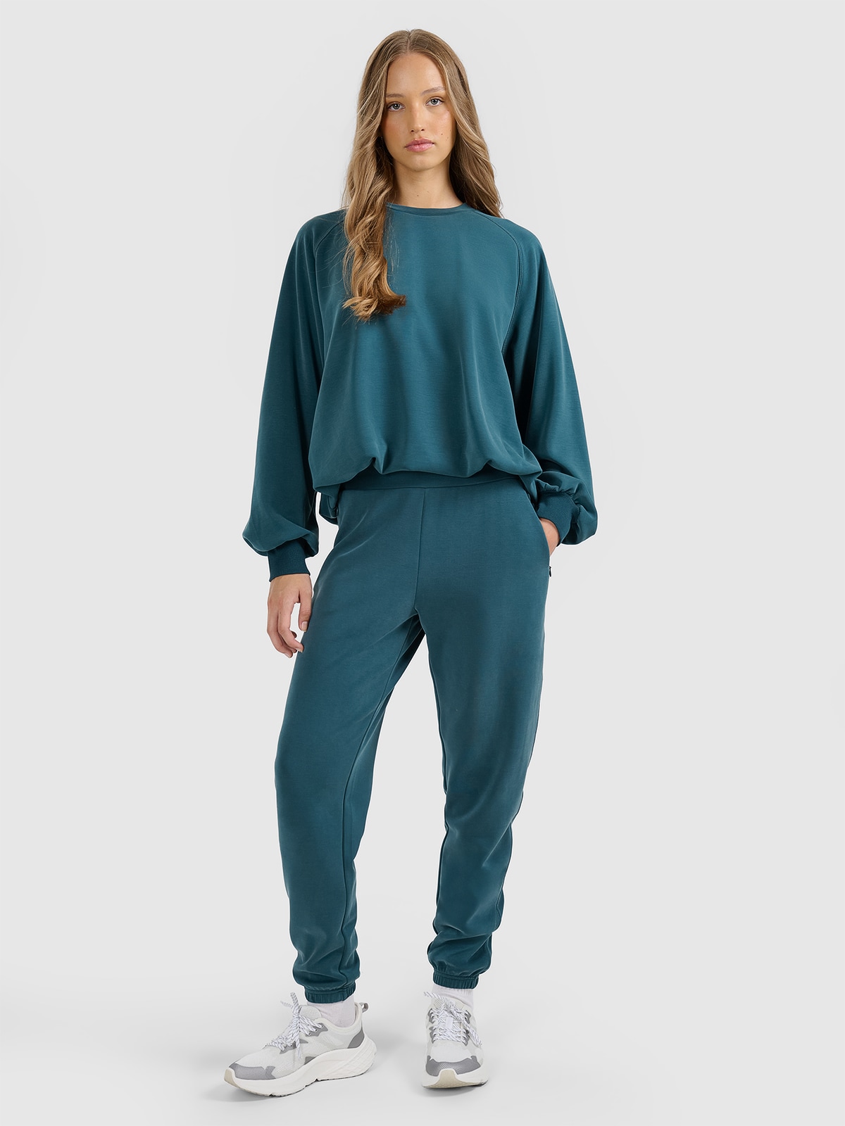 Moteriškos sportinės jogger kelnės su modaliu - turkio spalvos