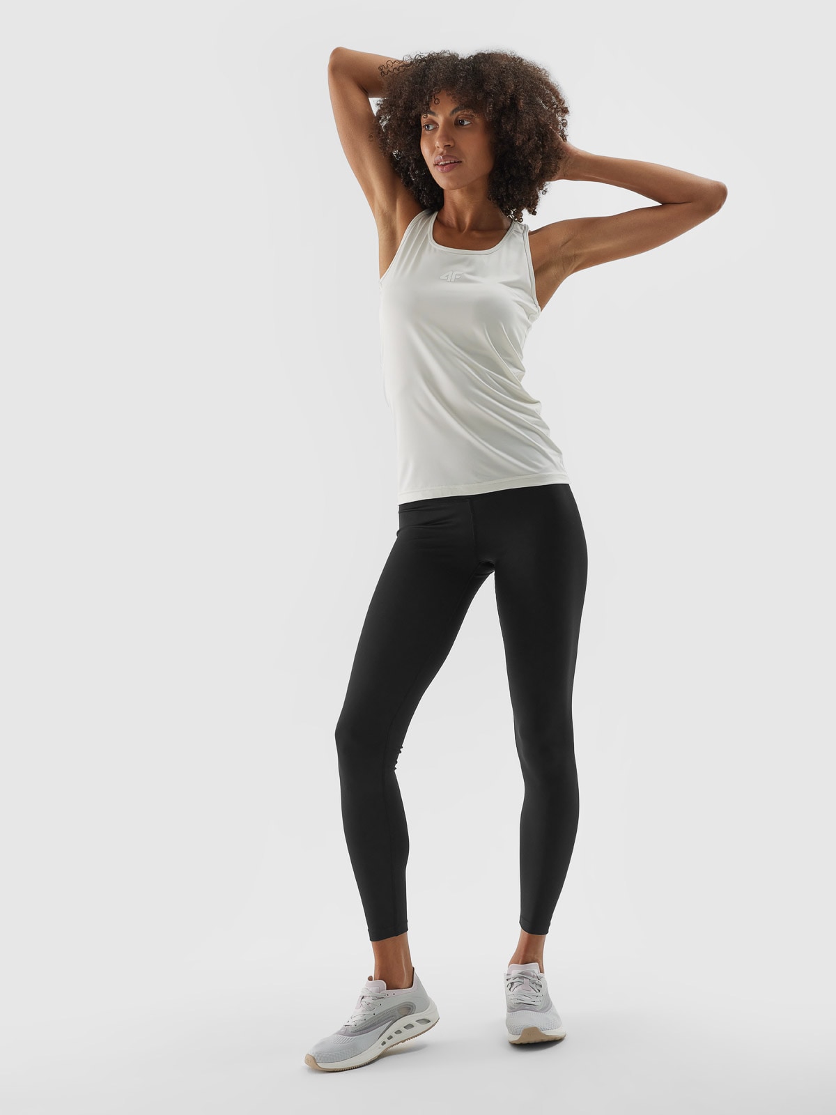 Moteriškos treniruočių tamprės su vidutiniu  liemeniu - juodos