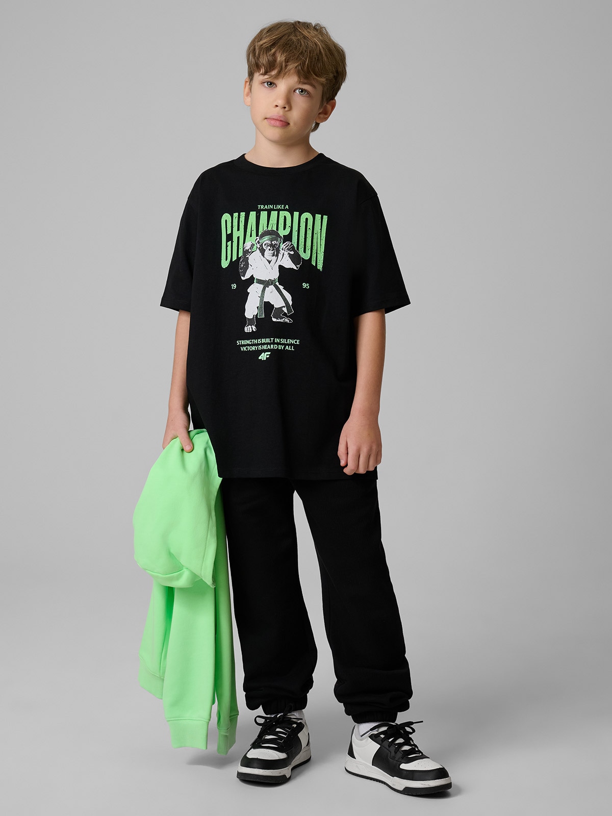 Sportinės kelnės iš struktūrinio trikotažo berniukams - juodos