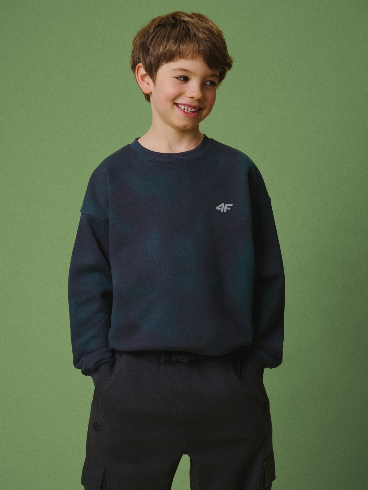 Laisvas sportinis džemperis be gobtuvo berniukams - tamsiai mėlynas