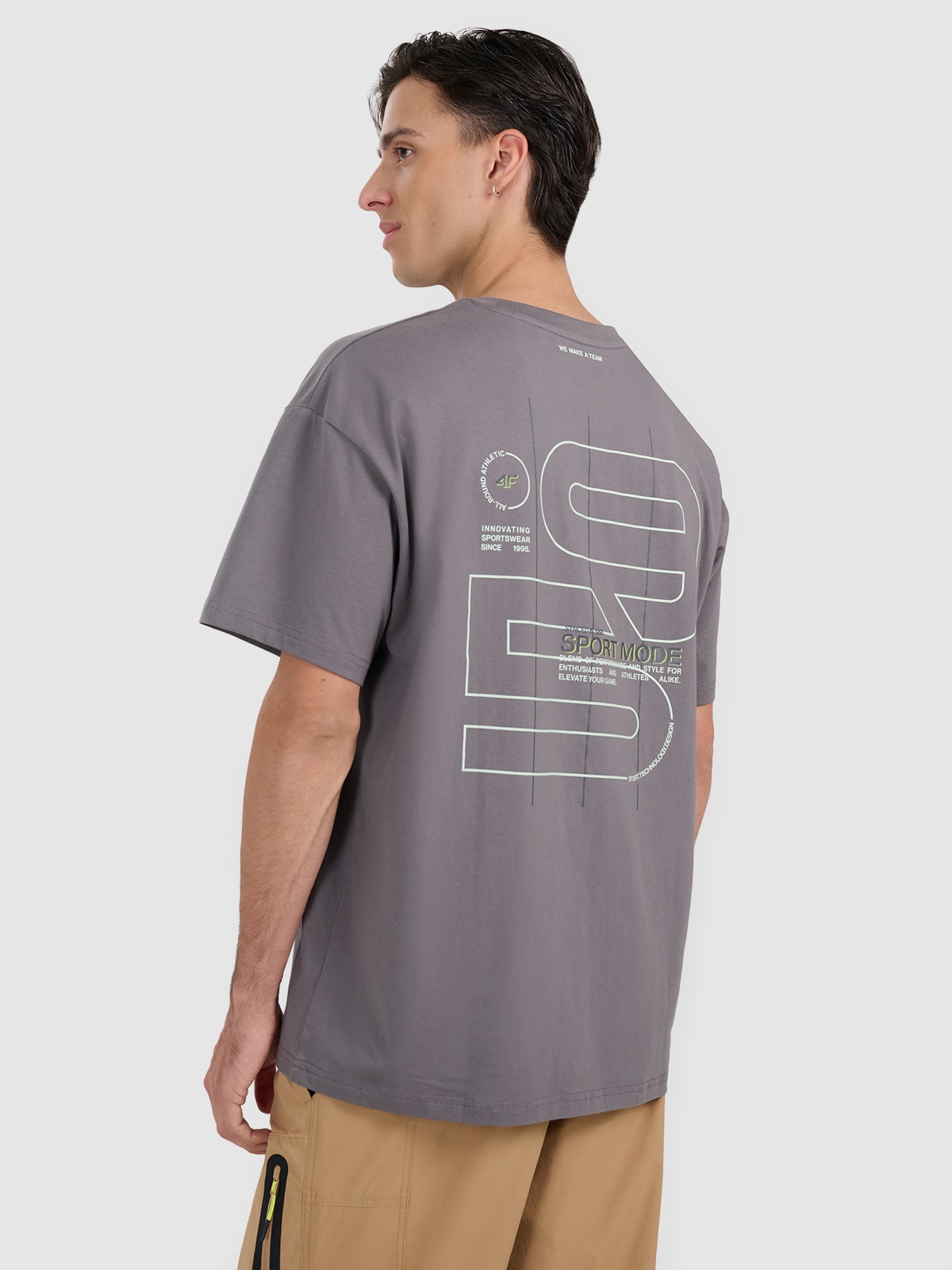 Vyriški T-shirt oversize marškinėliai su grafika - pilki