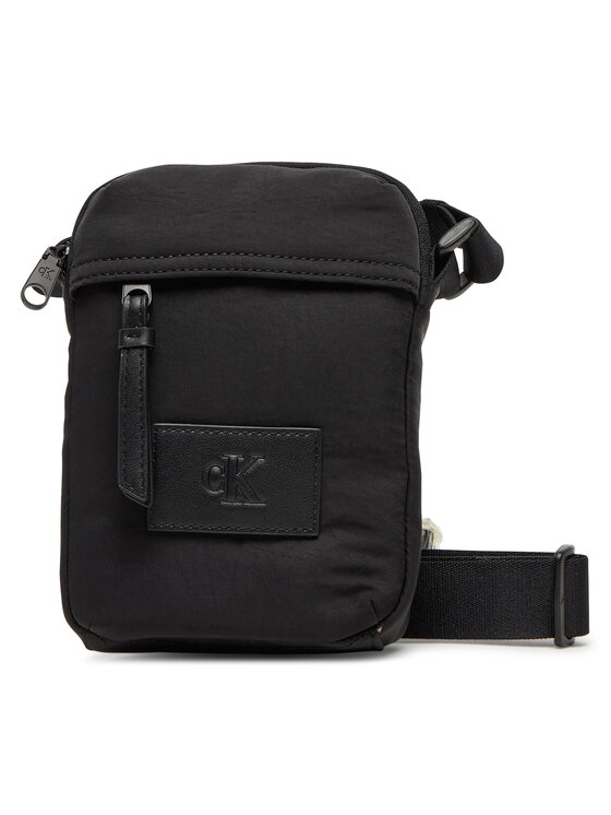 Calvin Klein Jeans Maža rankinė · Juoda