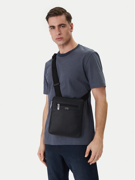 BOSS Maža rankinė · Juoda