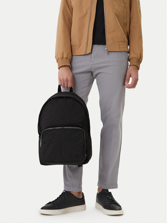 BOSS Rankinė · Juoda