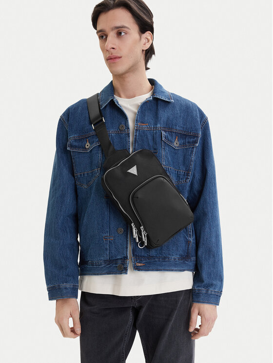 Guess Maža rankinė · Juoda