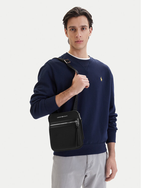 Emporio Armani Maža rankinė · Juoda