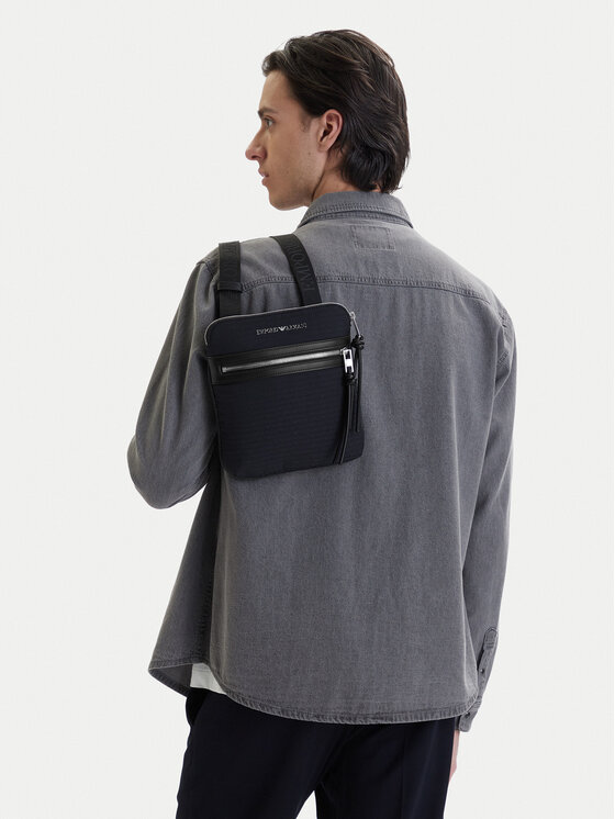 Emporio Armani Maža rankinė · Tamsiai mėlyna