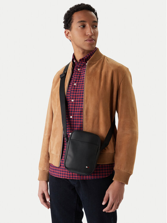 Tommy Hilfiger Maža rankinė · Juoda