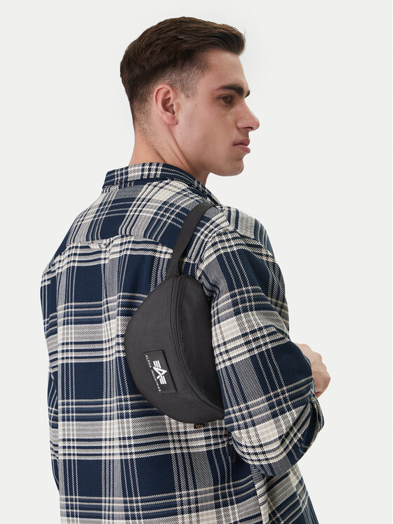 Alpha Industries Rankinė ant juosmens﻿ · Juoda