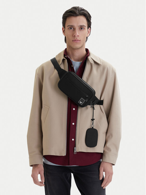 Emporio Armani Rankinė ant juosmens﻿ · Tamsiai mėlyna