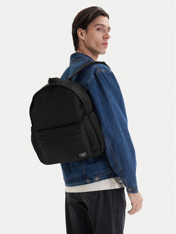 Guess Jeans Kuprinės · Juoda