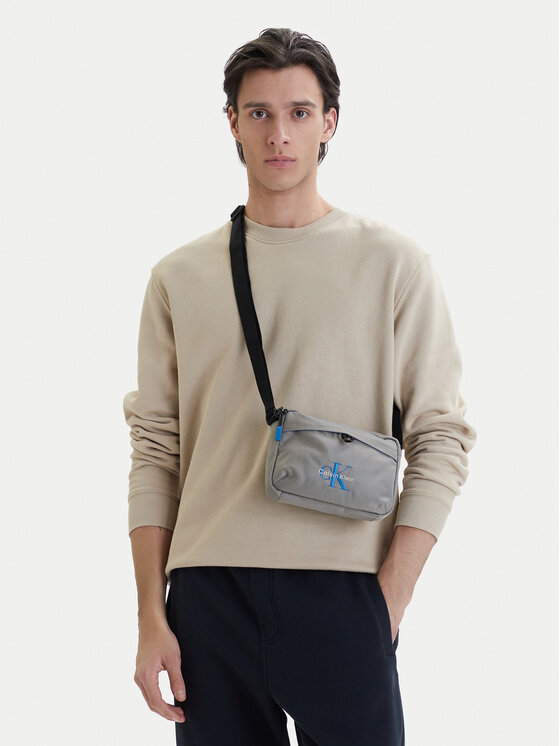 Calvin Klein Maža rankinė · Pilka