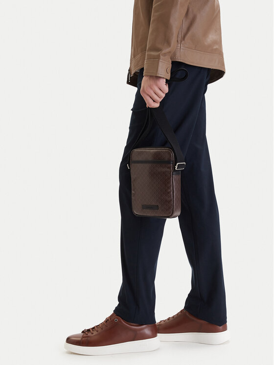 Calvin Klein Maža rankinė · Ruda