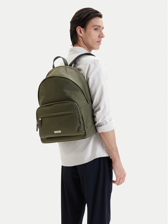 Calvin Klein Maža rankinė · Žalia