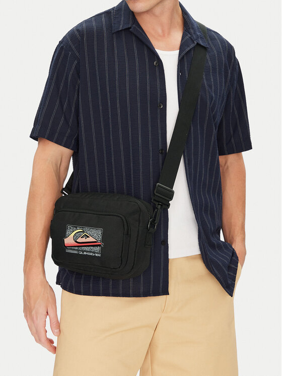 Quiksilver Maža rankinė · Juoda