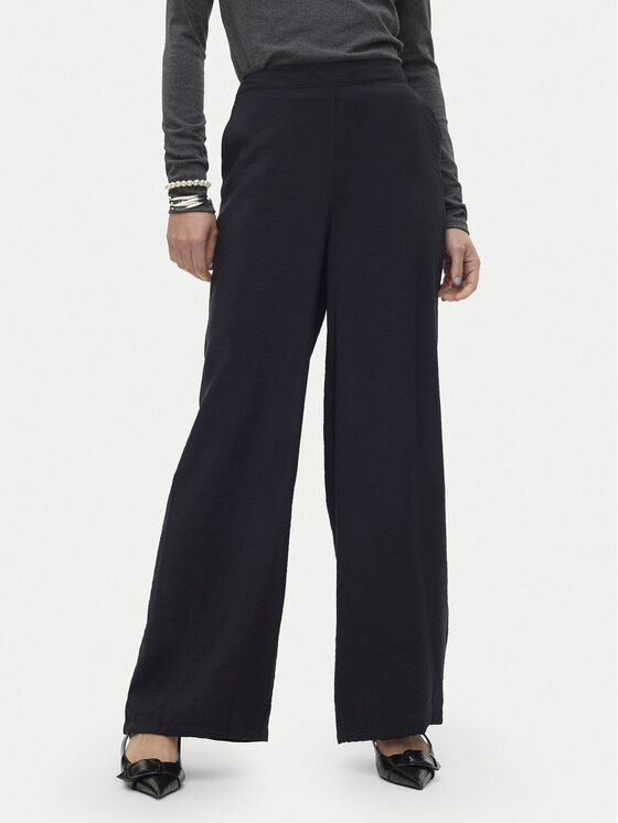 Kodas 20MAY Vero Moda Medžiaginės kelnės · Juoda · Regular Fit