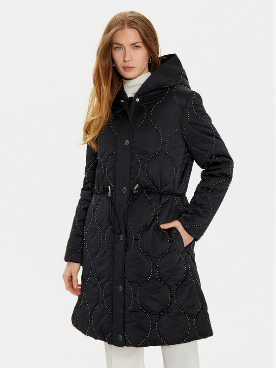 Guess Striukė · Juoda