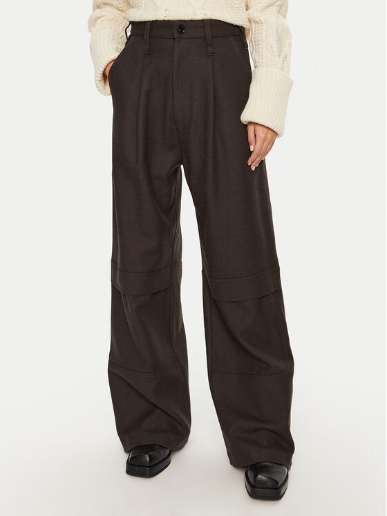 AMI Paris Medžiaginės kelnės · Ruda · Relaxed Fit
