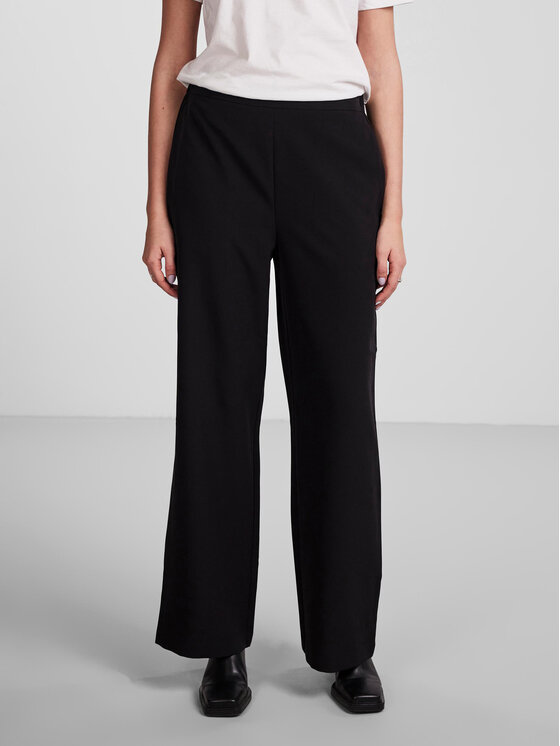 Pieces Medžiaginės kelnės · Juoda · Relaxed Fit