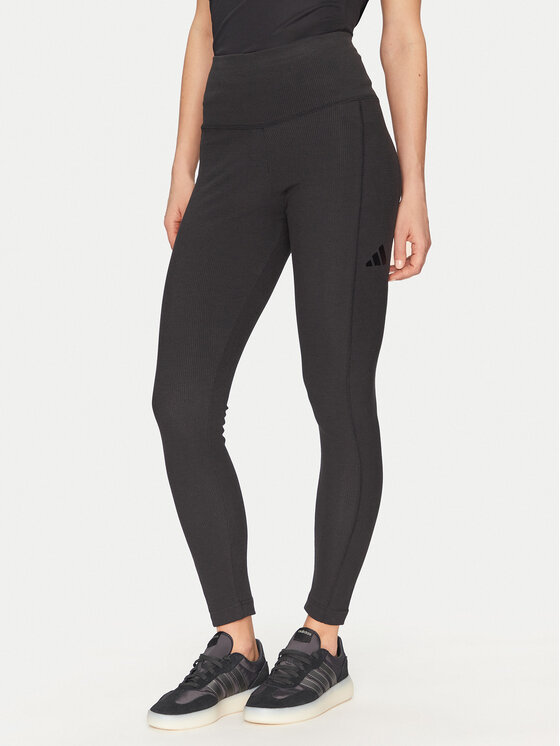 adidas Tamprės · Juoda