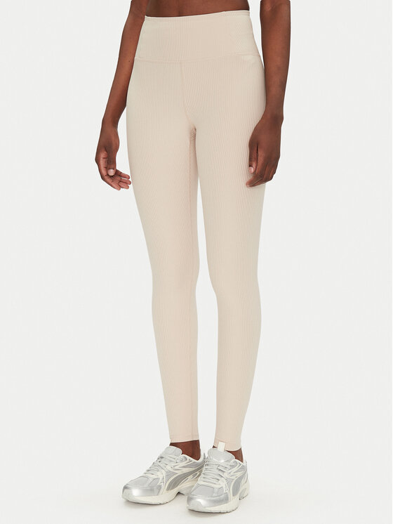 Girlfriend Collective Tamprės · Smėlio