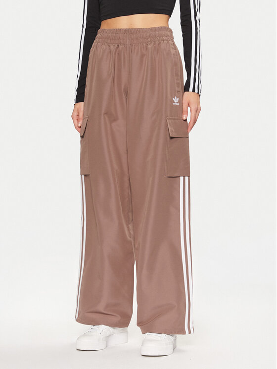 adidas Sportinės kelnės · Smėlio · Relaxed Fit