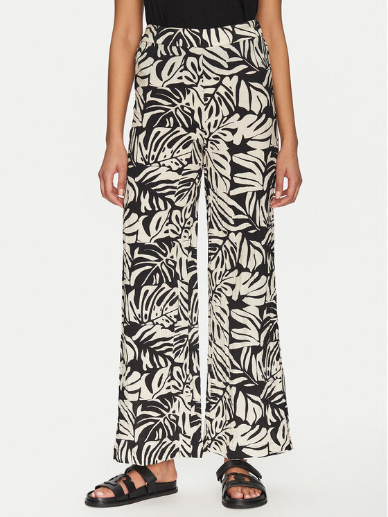 Vila Medžiaginės kelnės · Juoda · Regular Fit