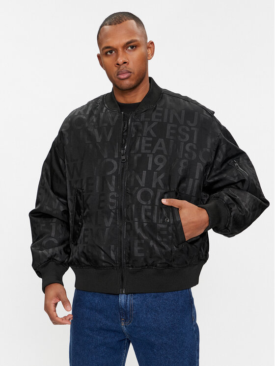 Calvin Klein Jeans Bomber striukė · Juoda