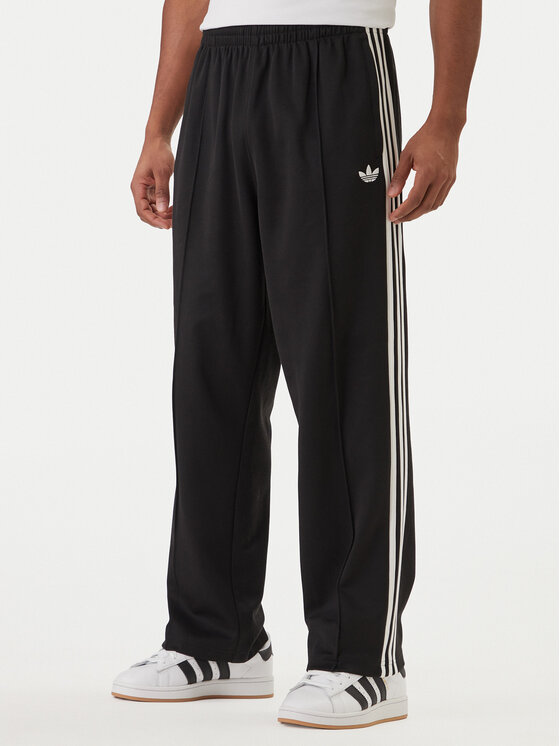 adidas Sportinės kelnės · Juoda · Relaxed Fit