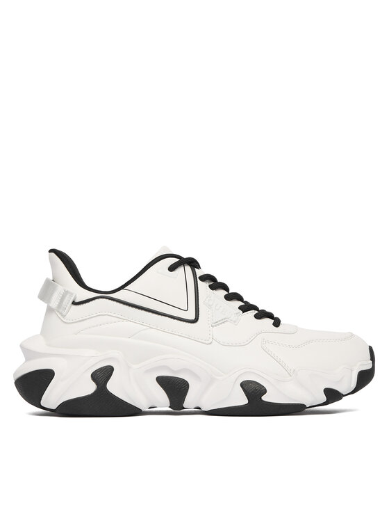 Guess Laisvalaikio batai · Juoda