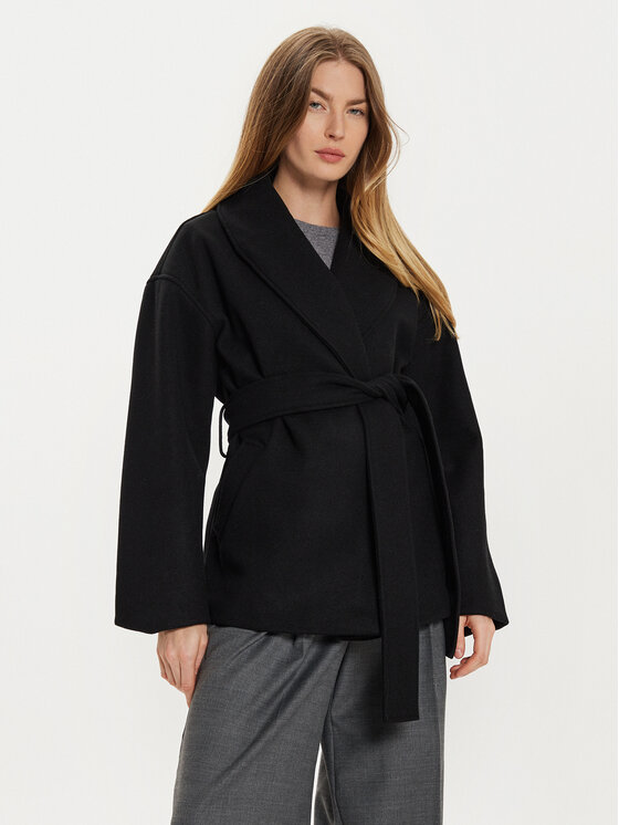 Gina Tricot Demisezoninė striukė · Juoda