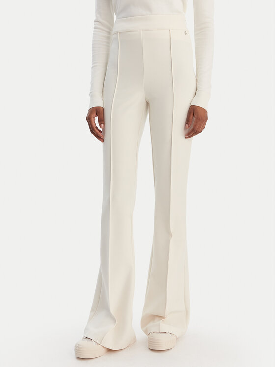 Guess Medžiaginės kelnės · Smėlio · Regular Fit