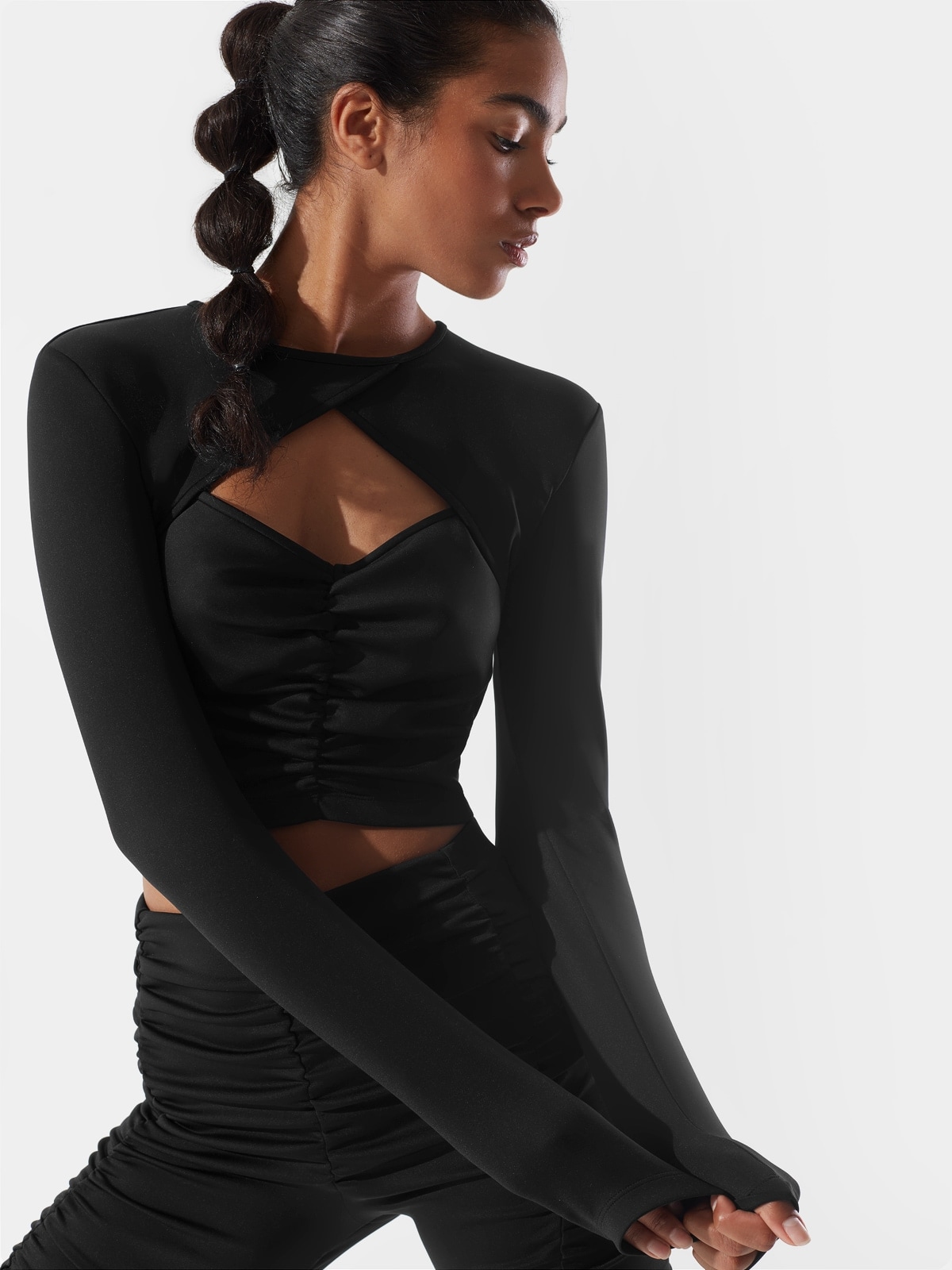 Moteriškos longsleeve crop-top marškinėliai iš perdirbtų medžiagų 4F x Anna Lewandowska