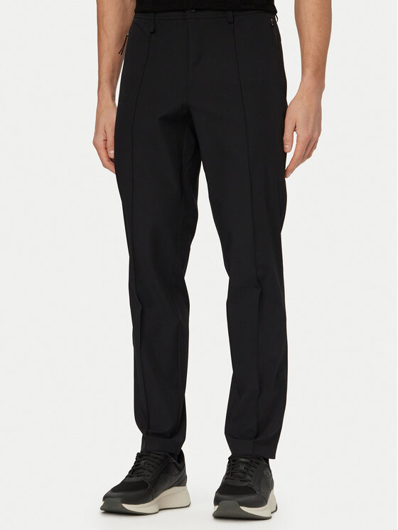 BOSS Medžiaginės kelnės · Juoda · Slim Fit