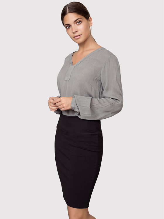 Kaffe Tiesus sijonas · Juoda · Mini