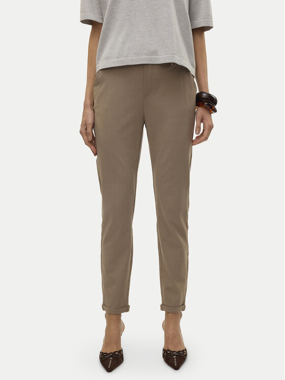 Vero Moda Chinos kelnes · Smėlio · Regular Fit
