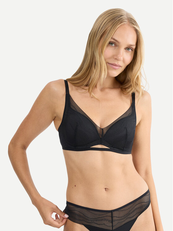 Triumph Pakelianti (push-up) liemenėlė · Juoda