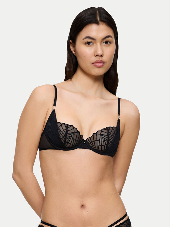 Triumph Pusiau dengta (balcony bra) liemenėlė · Juoda