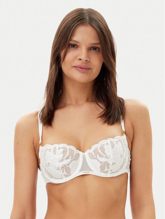 Chantelle Pusiau dengta (balcony bra) liemenėlė · Balta