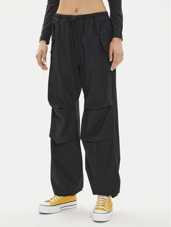 Converse Medžiaginės kelnės · Juoda · Relaxed Fit